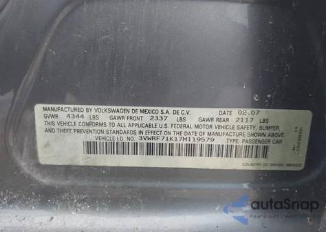 2007 Volkswagen Jetta 2.5 z USA, uszkodzony, nr VIN 3VWRF71K17M119579